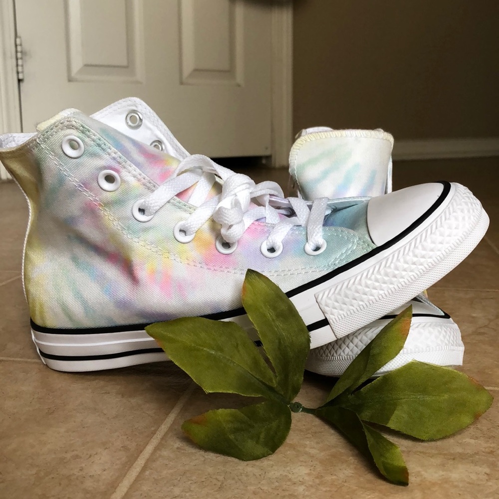 pastel tye dye converse 💕